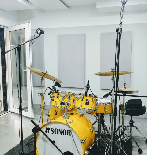 Onze drumstudio omgebouwd tot opname studio!